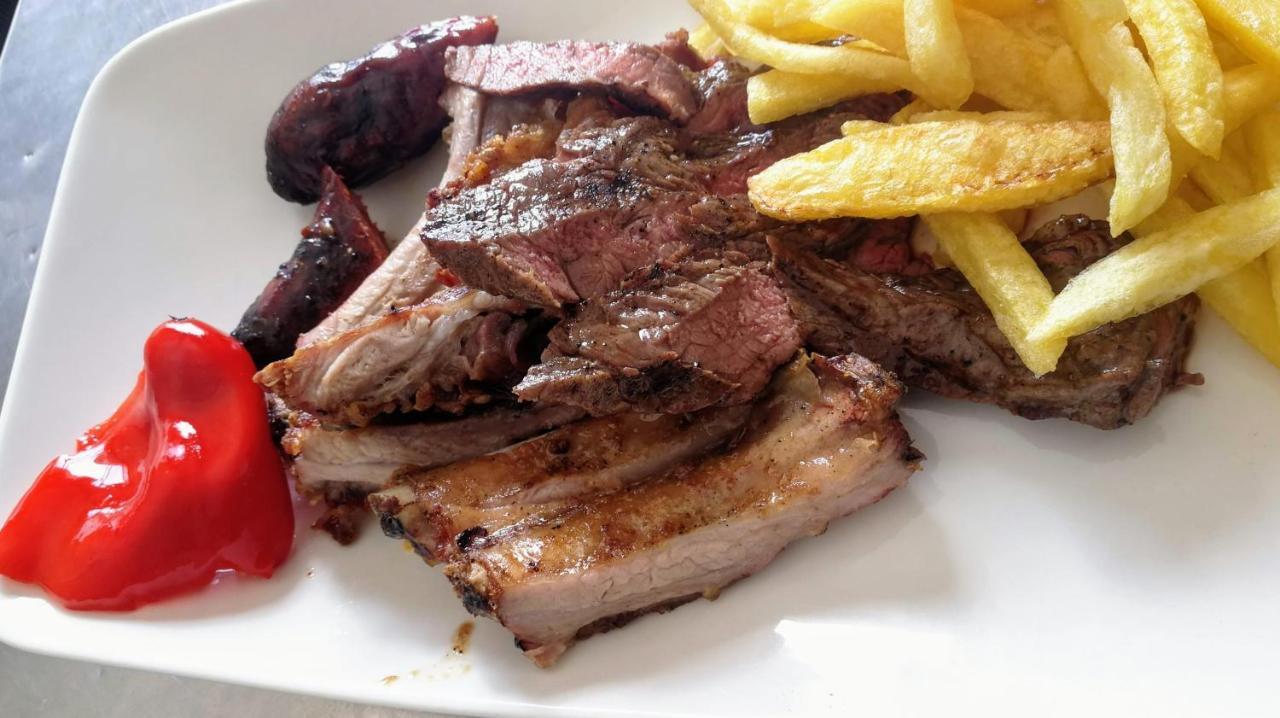 Hostal Restaurante Rancheiro 比戈 外观 照片